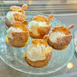 白鳥のシュークリームがかわいいケーキ屋さん『ヒナゲシ』